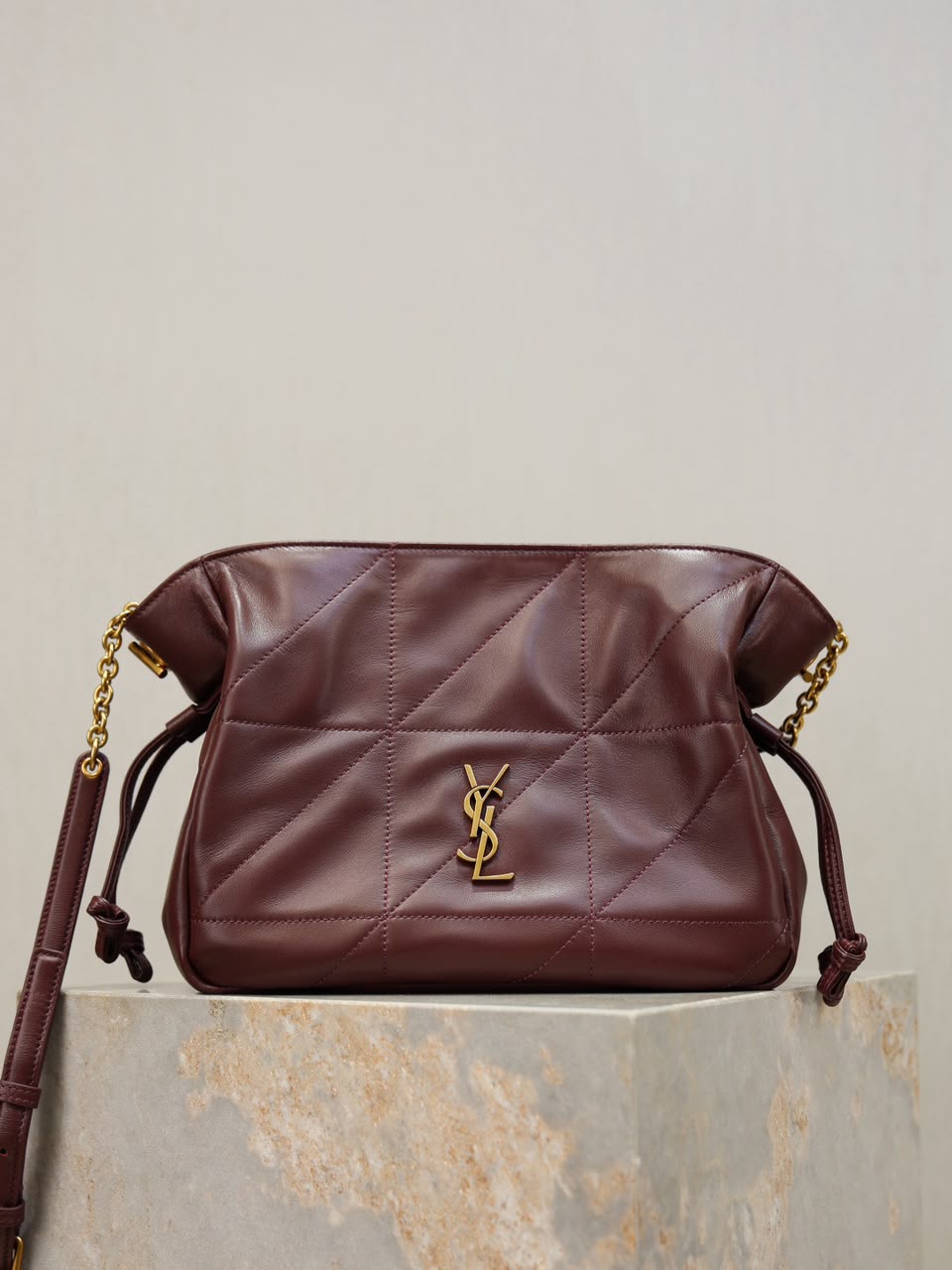 Saint Laurent Jamie wine