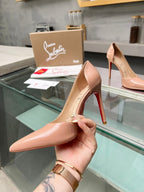 Christian Louboutin Kate nude .