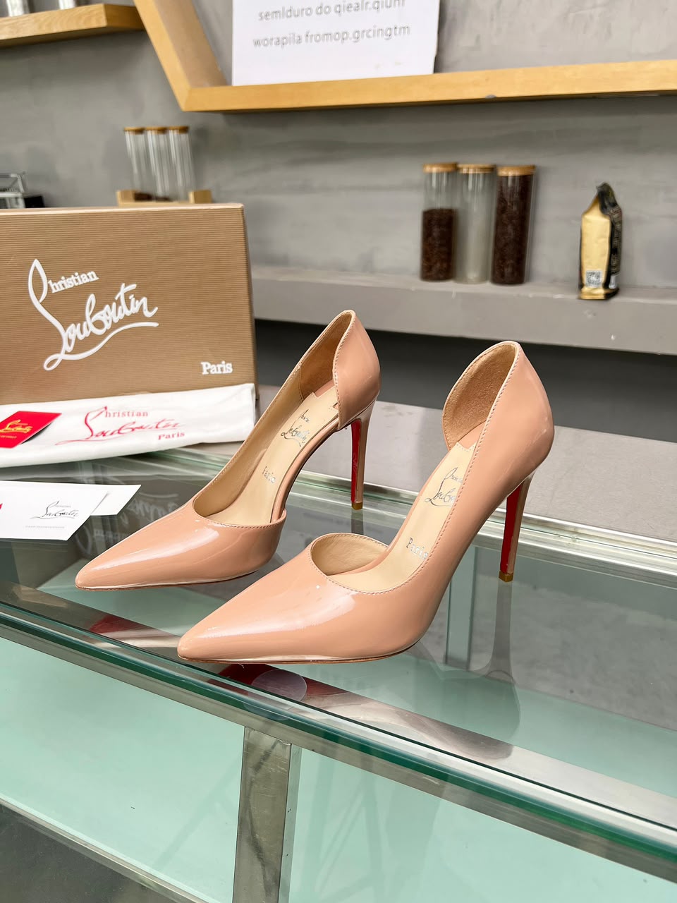 Christian Louboutin Kate nude .