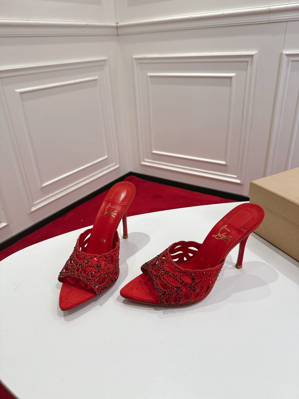Christian Louboutin Lasera Strass 100 red .