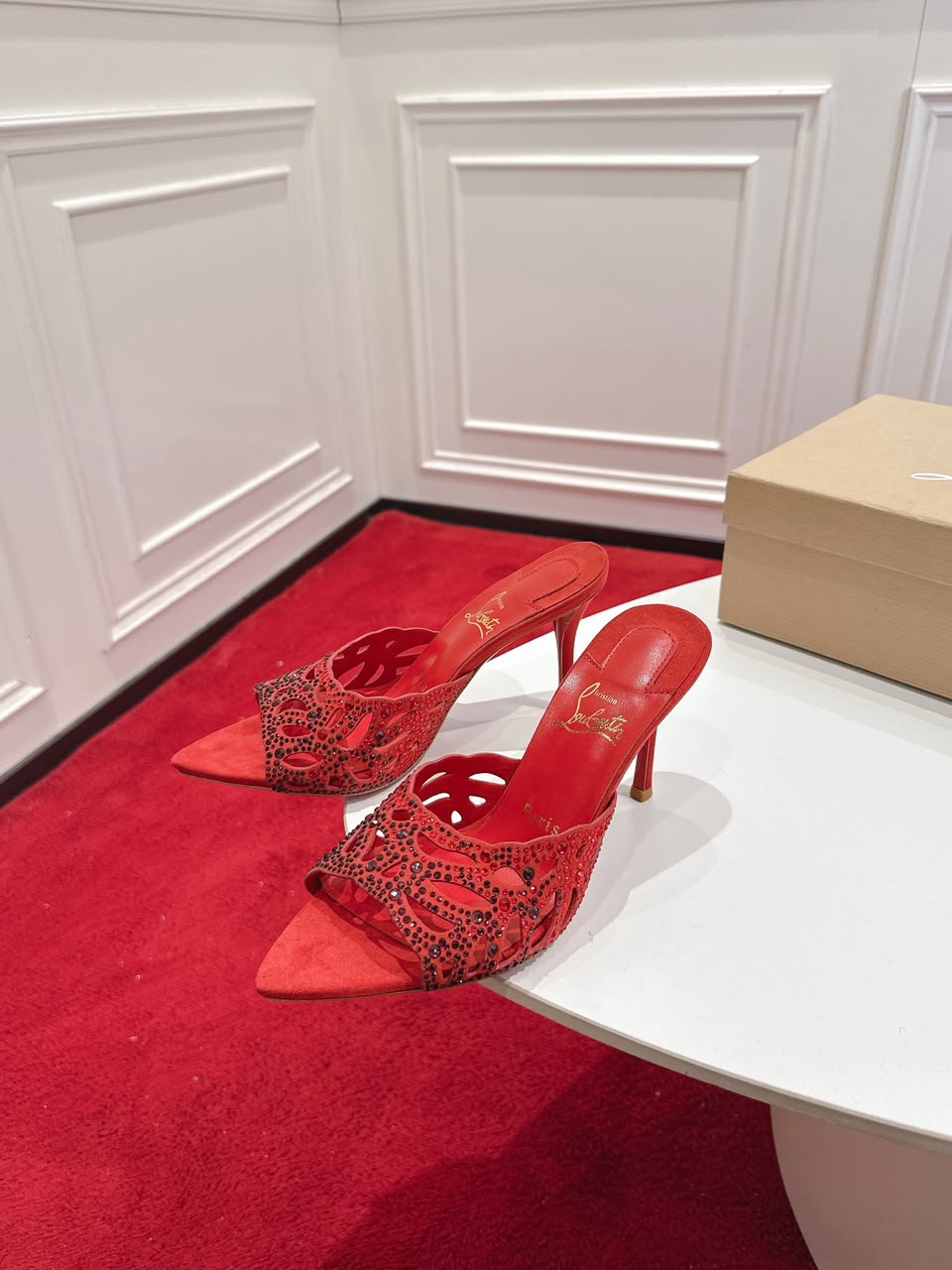 Christian Louboutin Lasera Strass 100 red .
