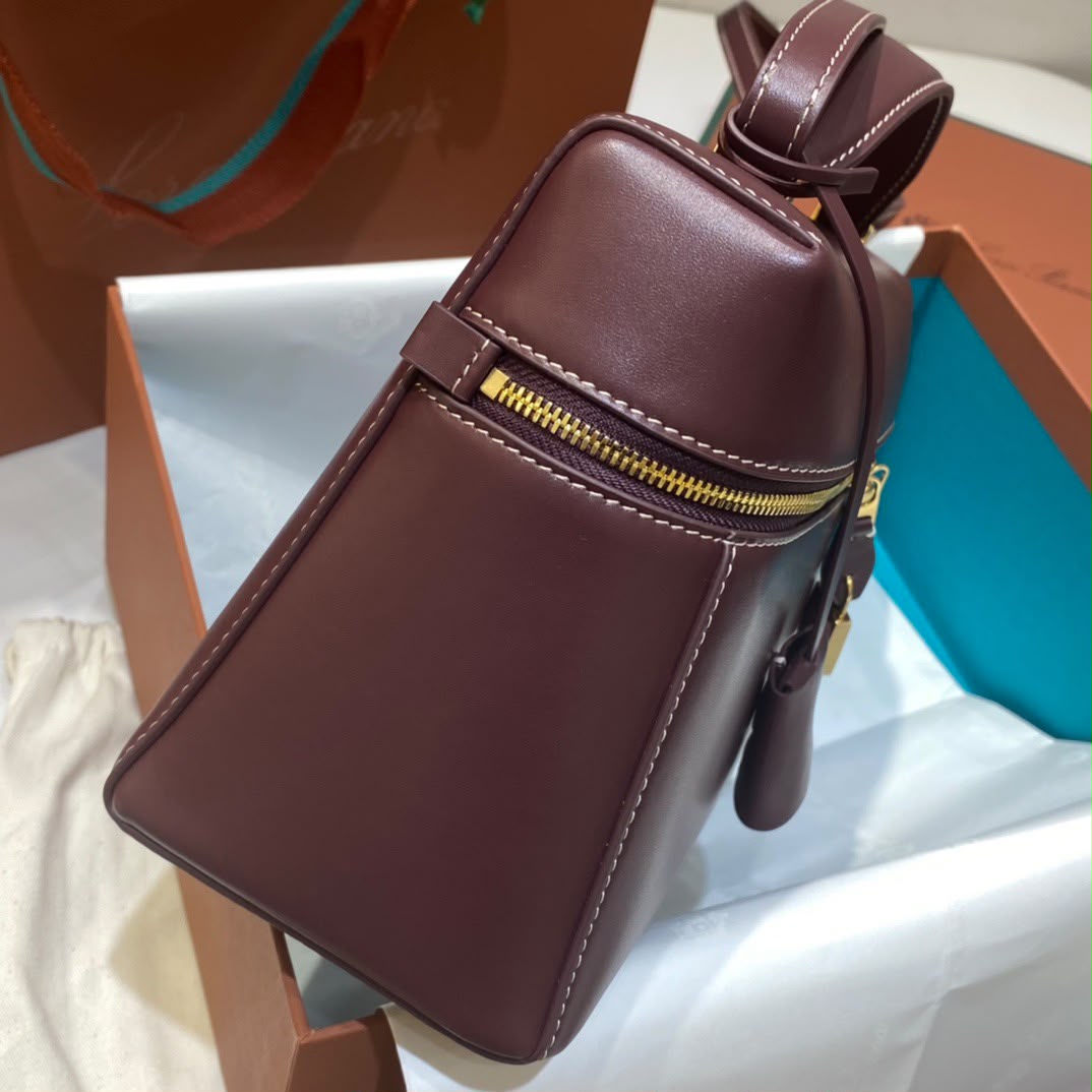 Extra Bag L27 da Loro Piana .