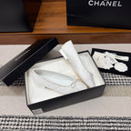 Chanel - Sapatilhas all  White.