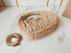 BOLSA Miu Miu Wander Matelasse Nappa Leather Hobo Bag Pink .