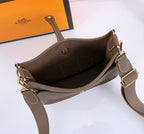 Bolsa Hermes Evelyne III Brown 29cm .