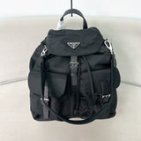 Mochila Prada Re-Nylon Black .