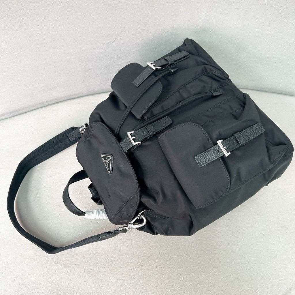 Mochila Prada Re-Nylon Black .