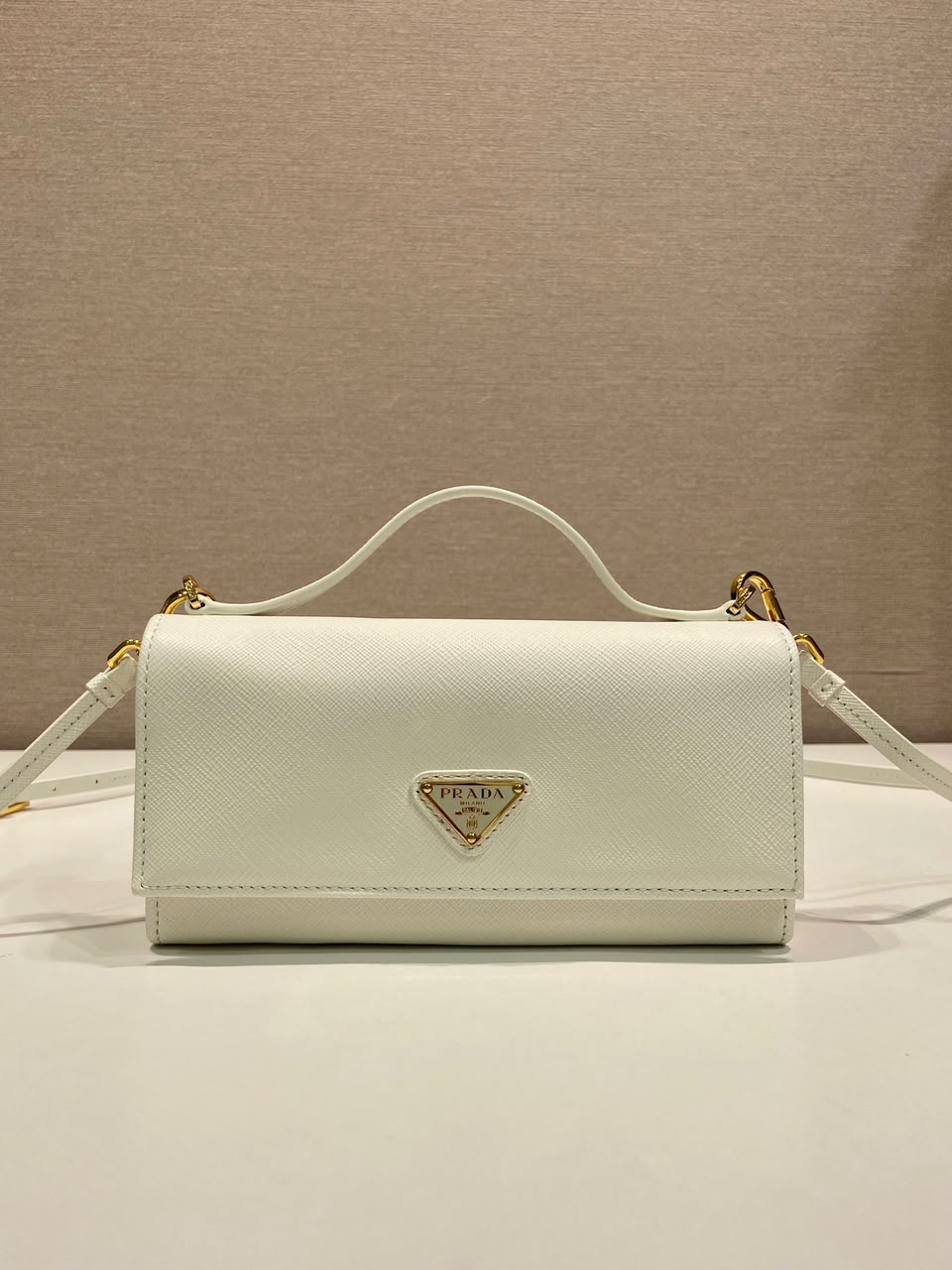 Carteira Prada Saffiano leather wallet with shoulder strap White .