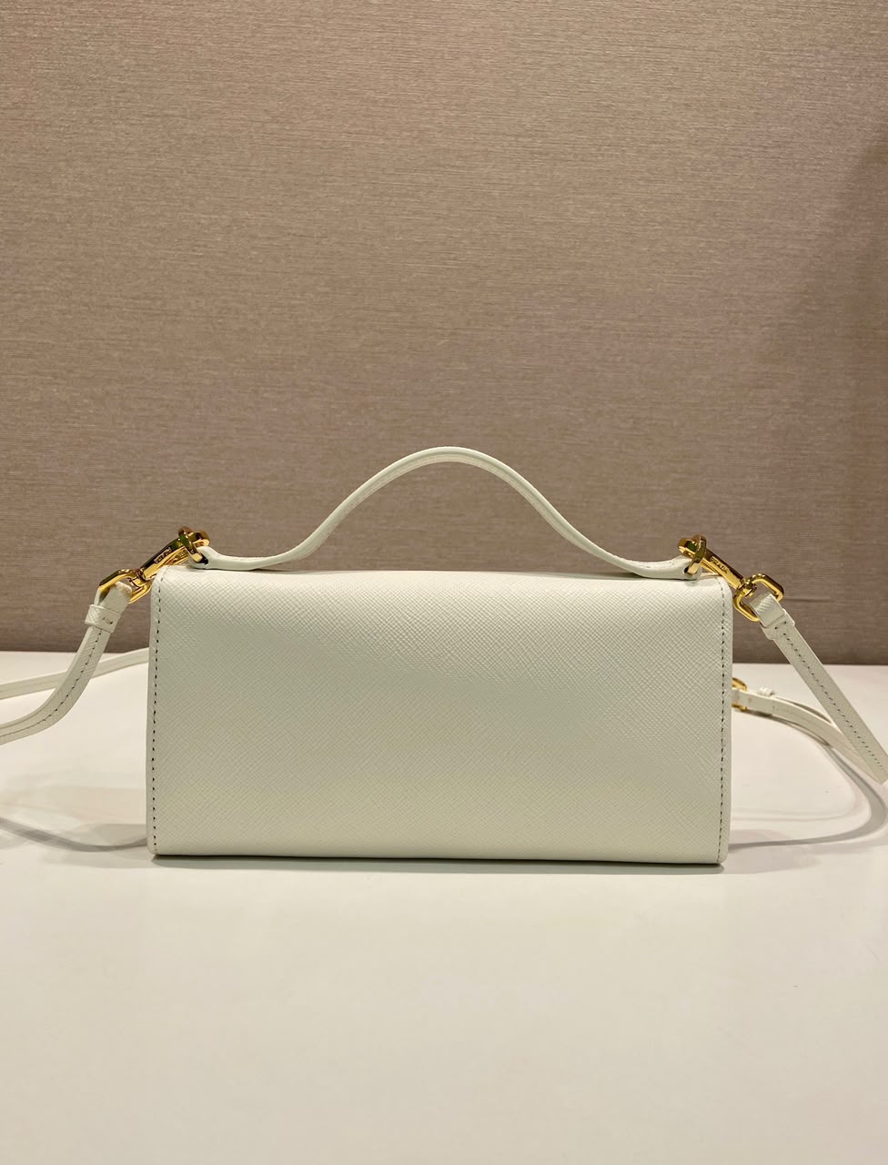 Carteira Prada Saffiano leather wallet with shoulder strap White .