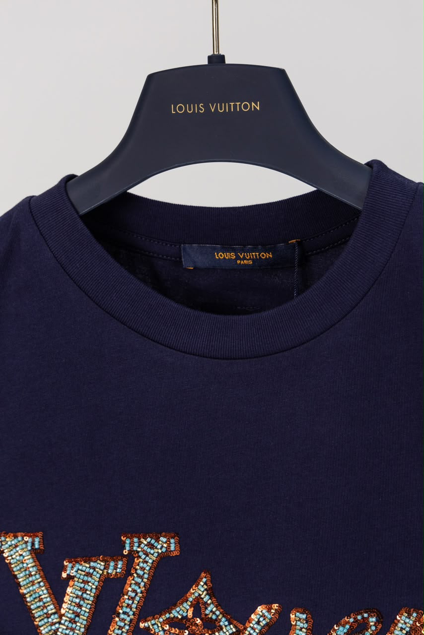 Camiseta LV Lovers Embroidered Pharrell Williams