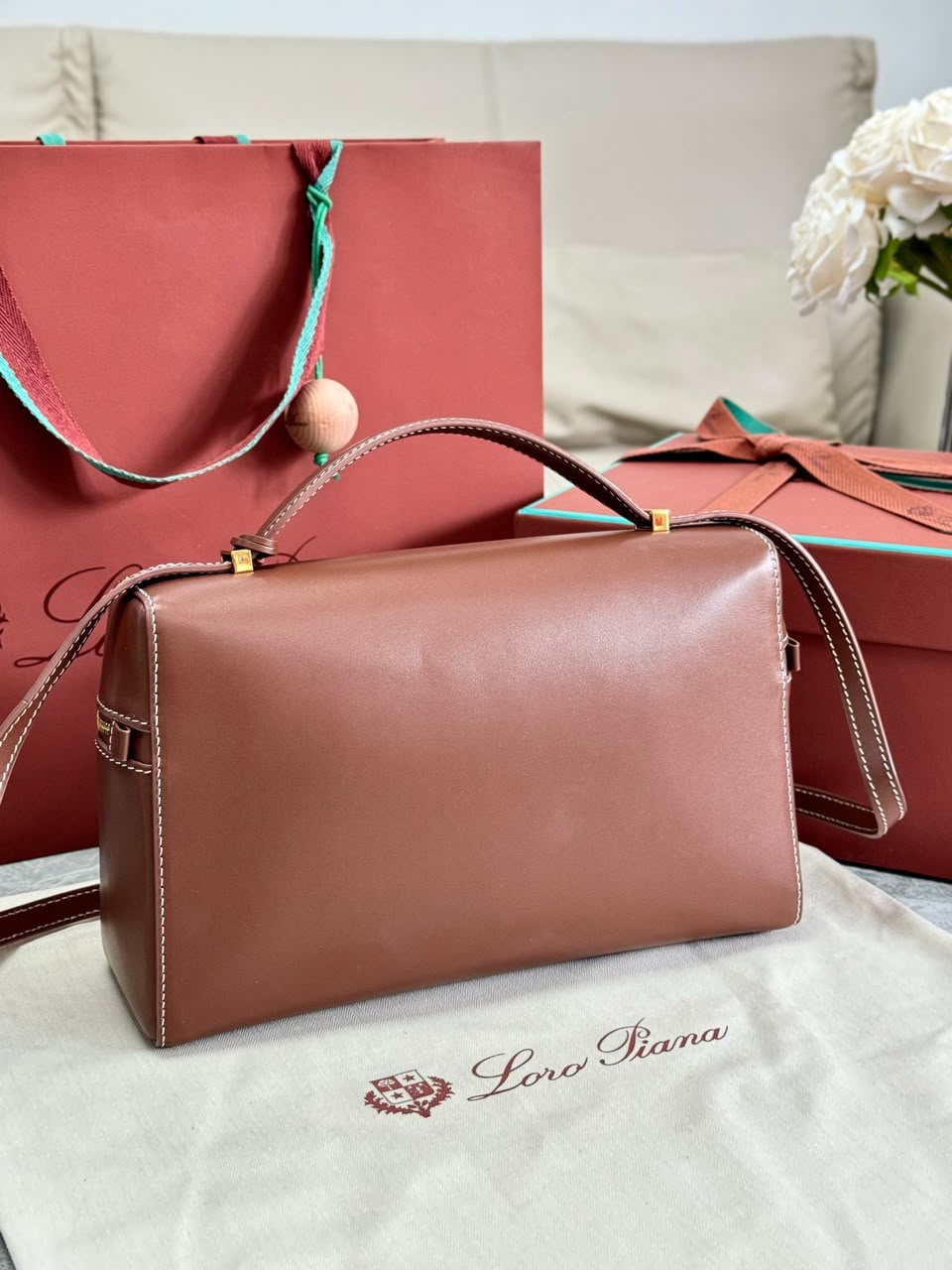 Bolsa Extra Bag L27 da Loro Piana Bon Ton Brown