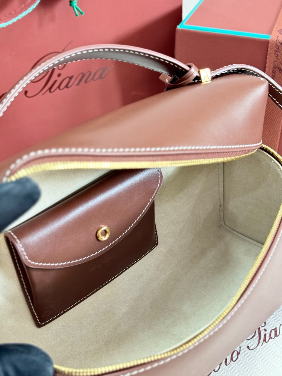 Bolsa Extra Bag L27 da Loro Piana Bon Ton Brown
