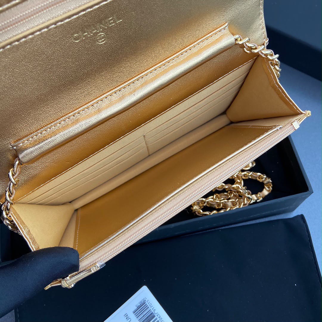 Bolsa Chanel CC Woc Lambskin Golden .
