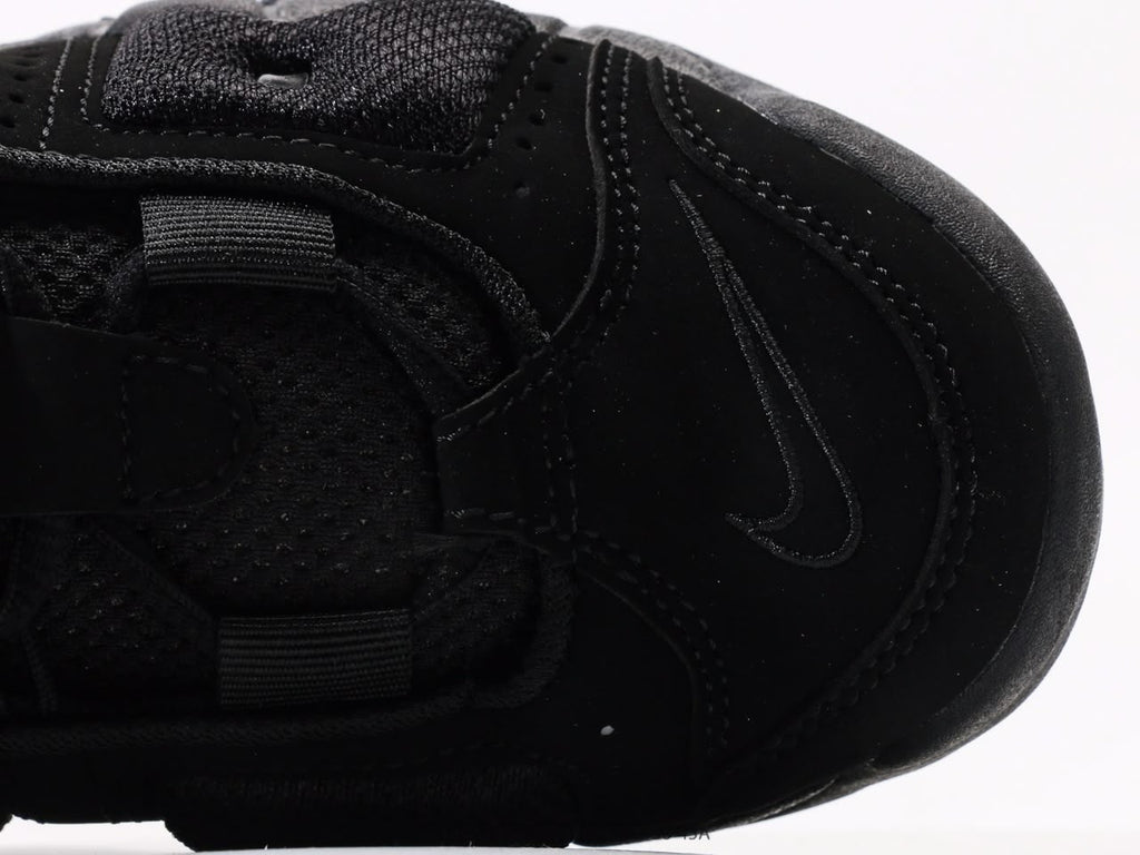 Nike Air More Uptempo triple black.