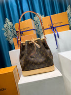 Bolsa Louis Vuitton Noé Monogram