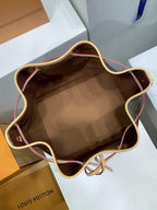 Bolsa Louis Vuitton Noé Monogram