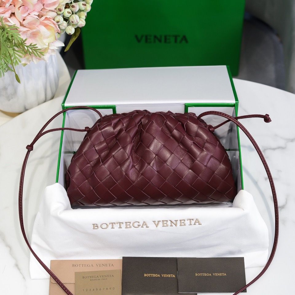 Bolsa Bottega Veneta The Pouch
