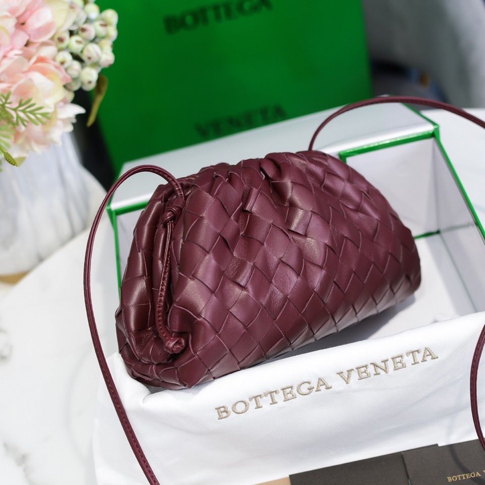 Bolsa Bottega Veneta The Pouch