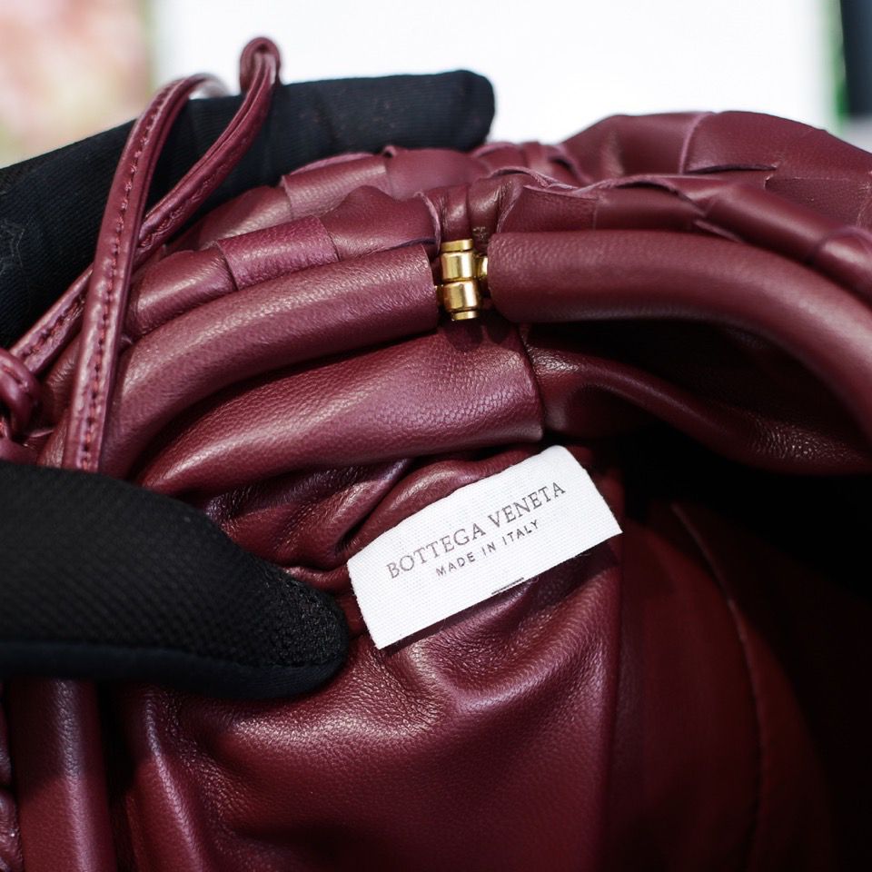 Bolsa Bottega Veneta The Pouch