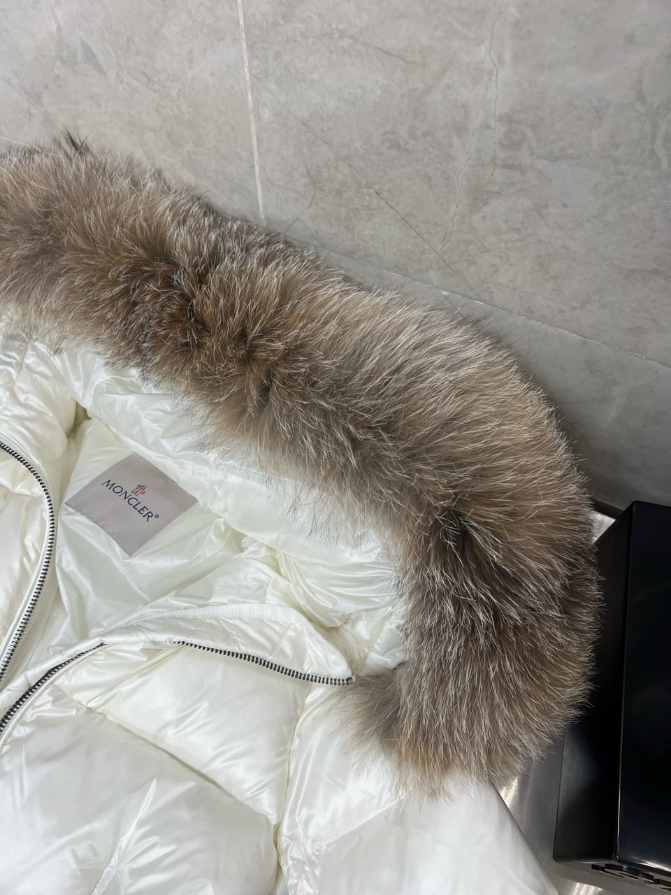 Jacket Moncler Boed Hooded Shearling Short Down White