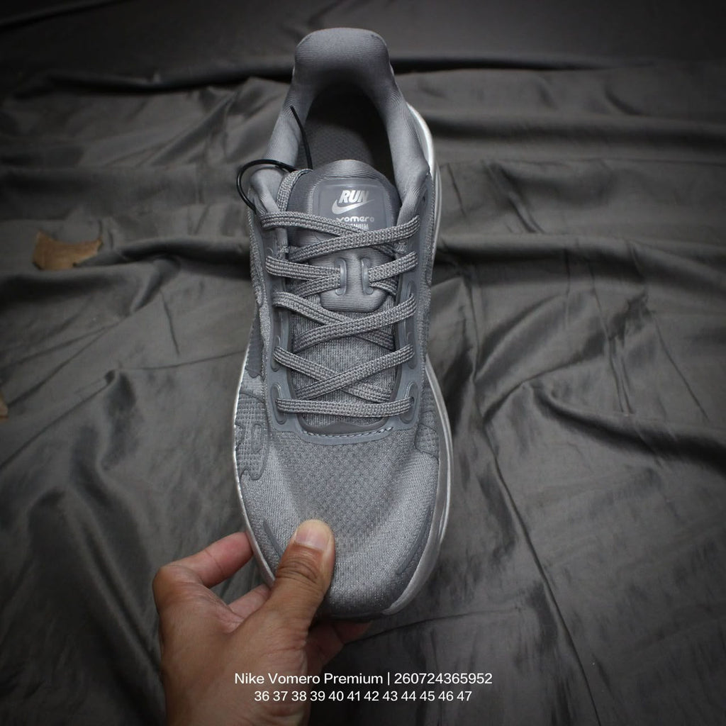 Nike Vomero Premium Geyser Grey Metallic Silver