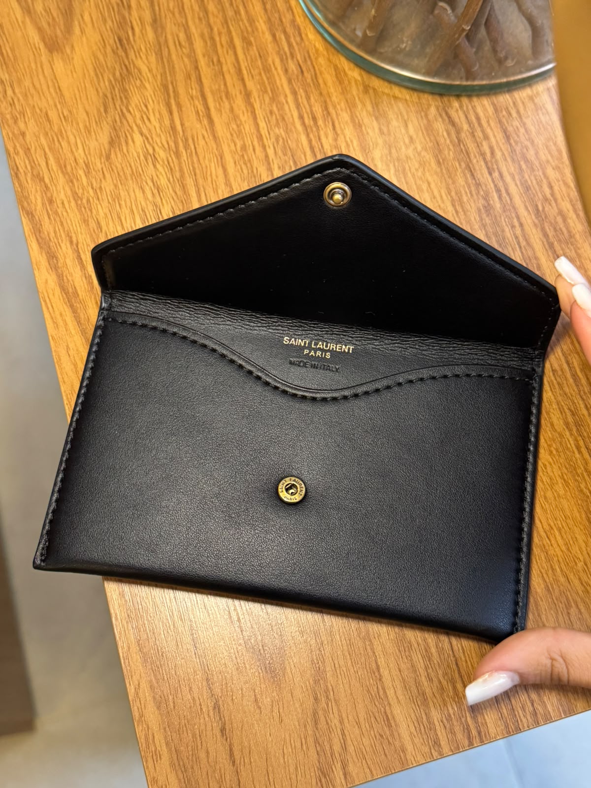 Bolsa Yves Saint Laurent Loulou Large Marrom