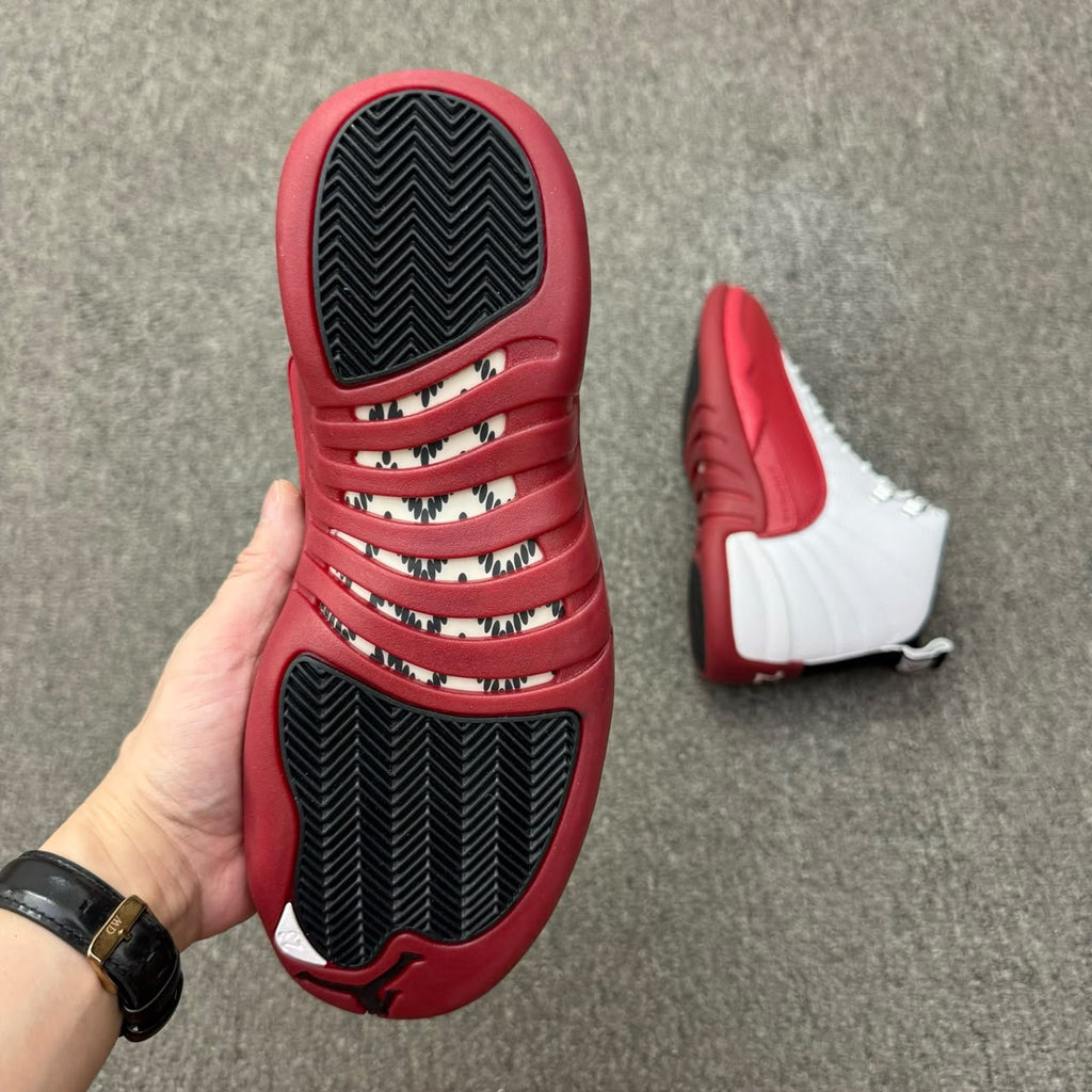Air Jordan 12 Retro Cherry
