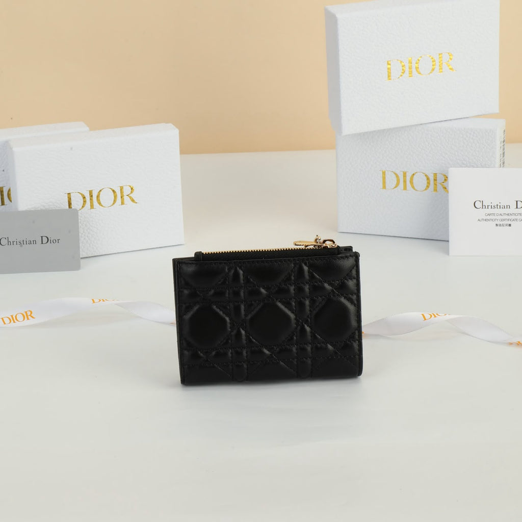 Carteira Lady Dior Dahlia .