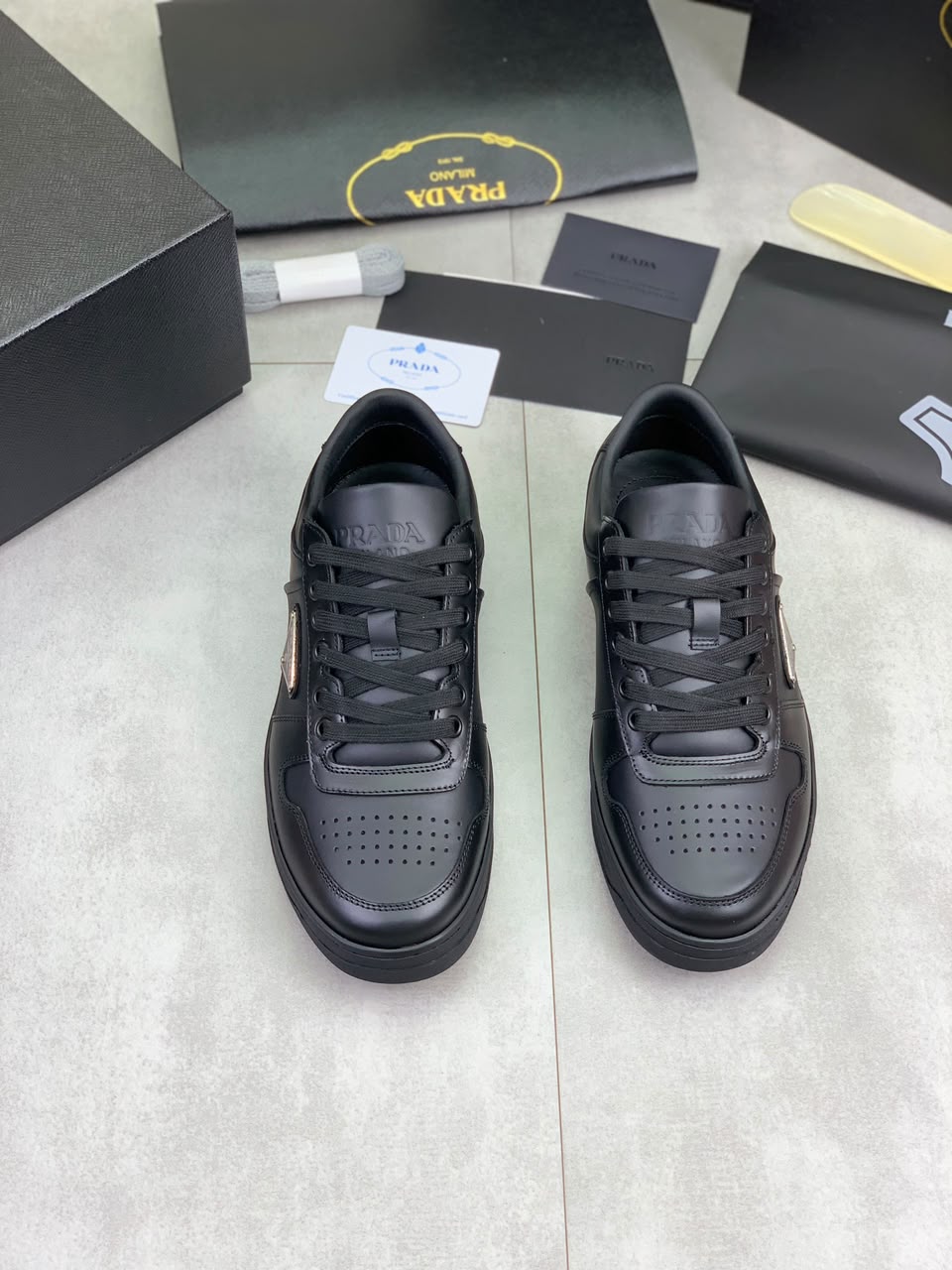Tênis Prada Downtown Seneakers all Black .