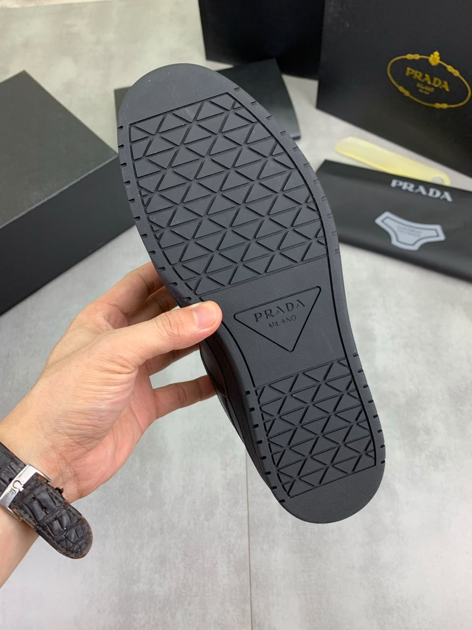 Tênis Prada Downtown Seneakers all Black .