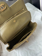 Chanel Classic Double Flap camurça