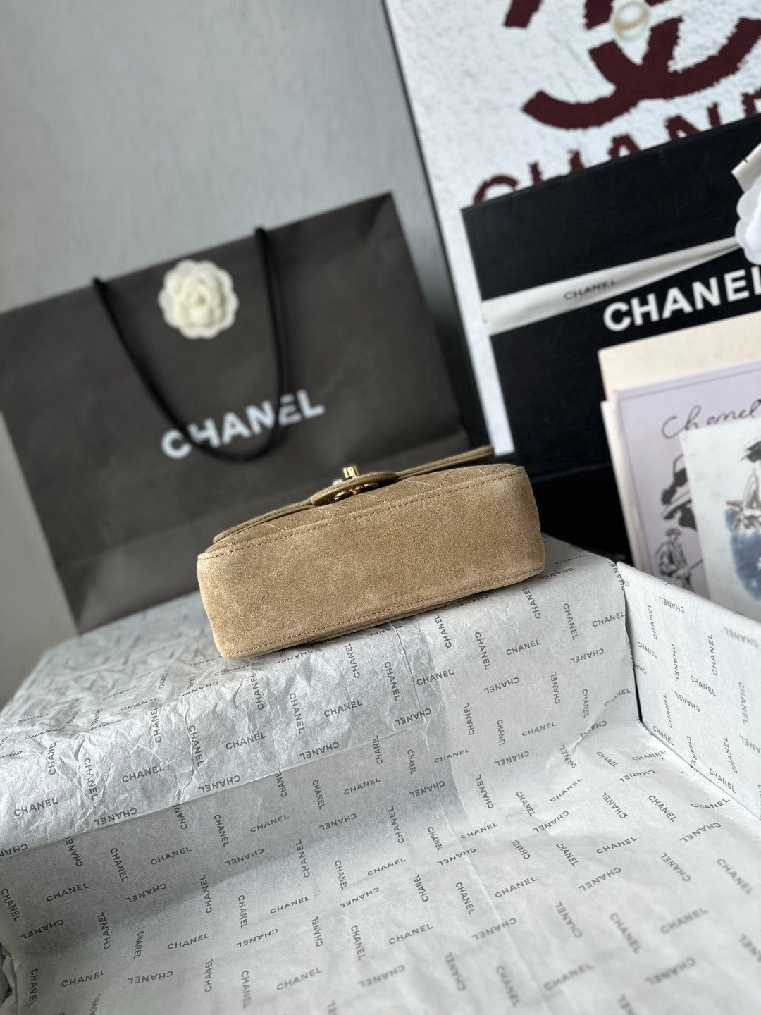 Chanel Classic Double Flap camurça