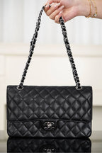 Chanel Classic Flap Bag Prateada