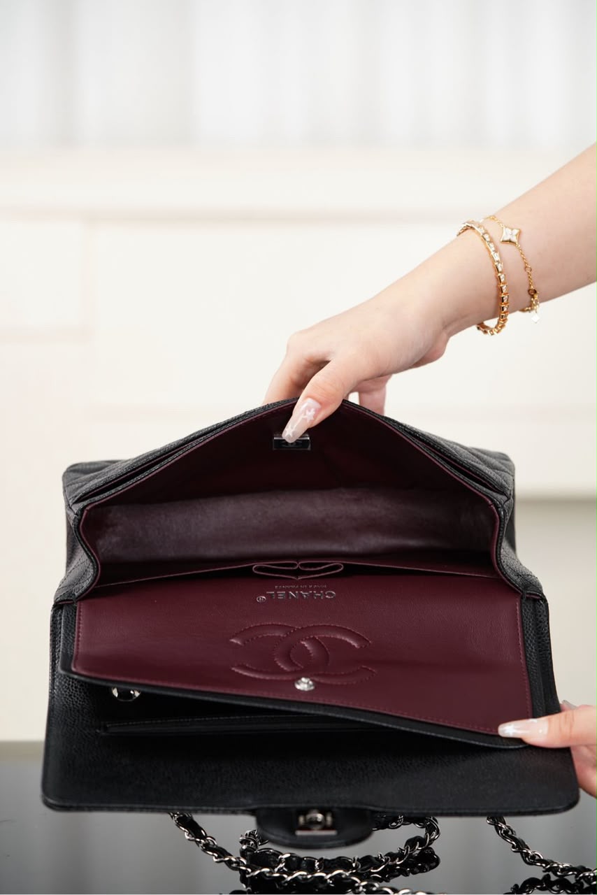 Chanel Classic Flap Bag Prateada