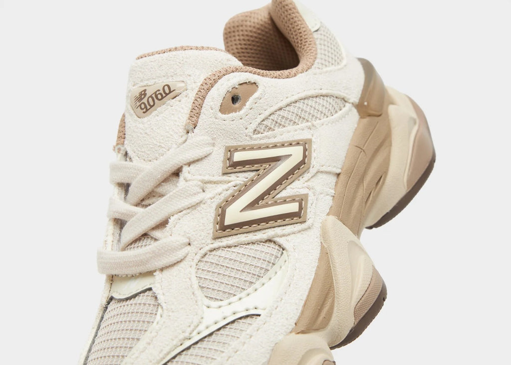 New Balance 9060 Cream .