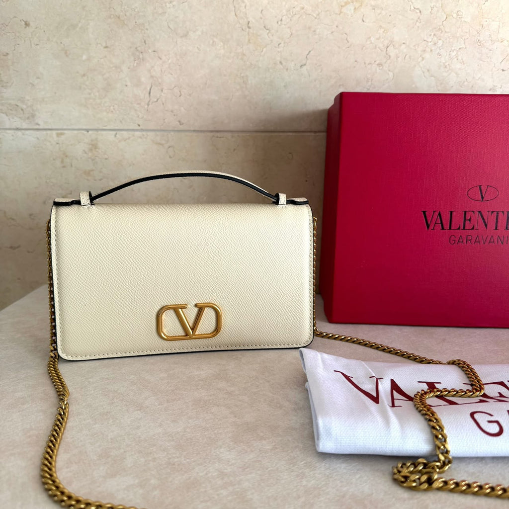 Bolsa Valentino Garavani VLogo Signature Off-White .