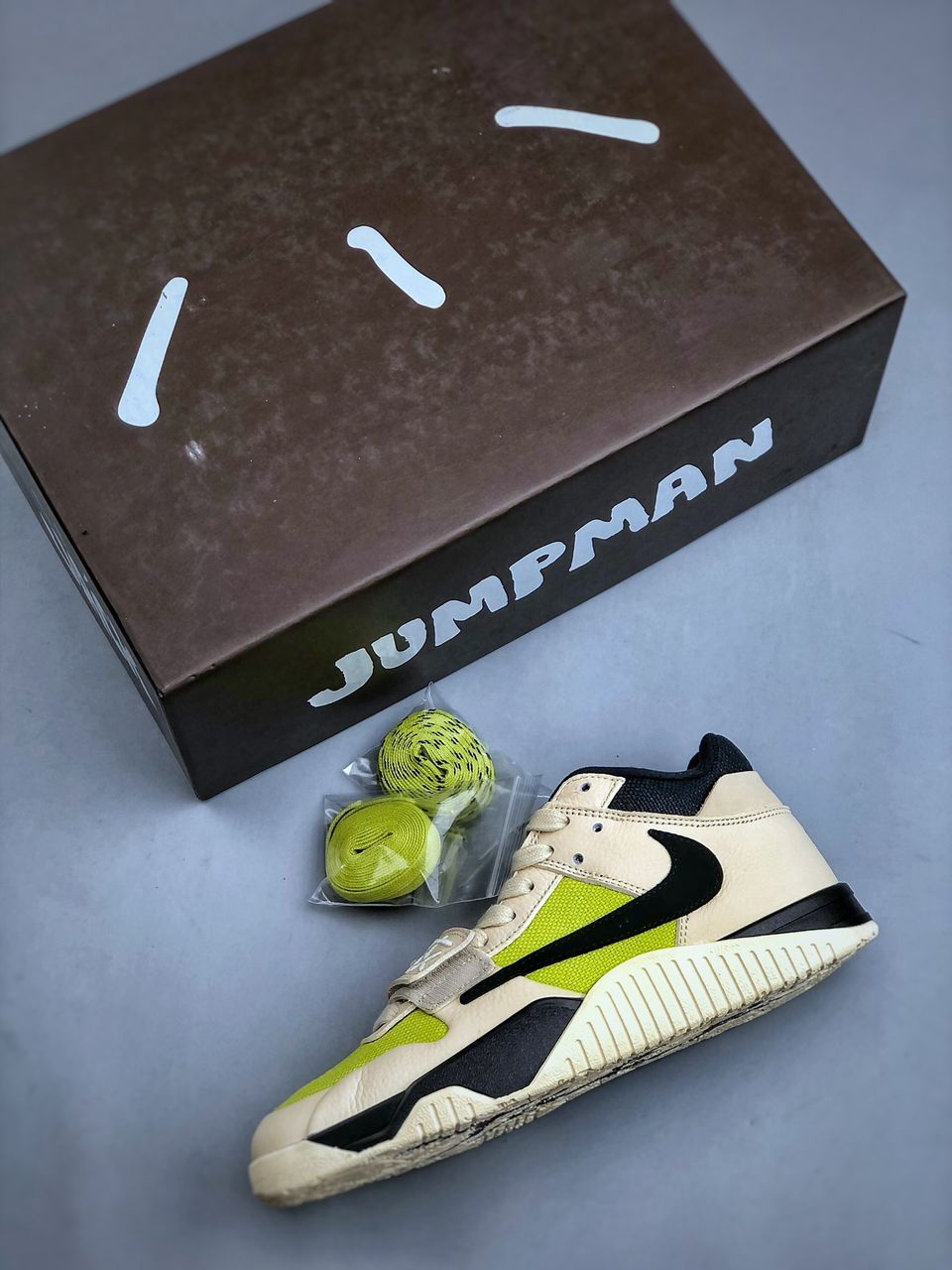 Travis Scott x Jordan Jumpman Jack Bright Cactus.