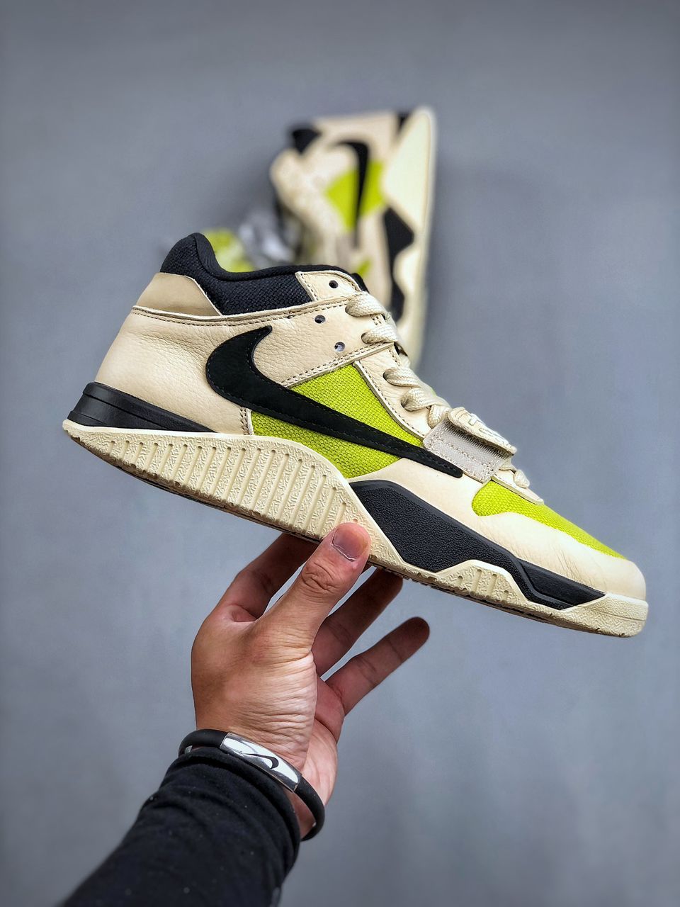 Travis Scott x Jordan Jumpman Jack Bright Cactus.