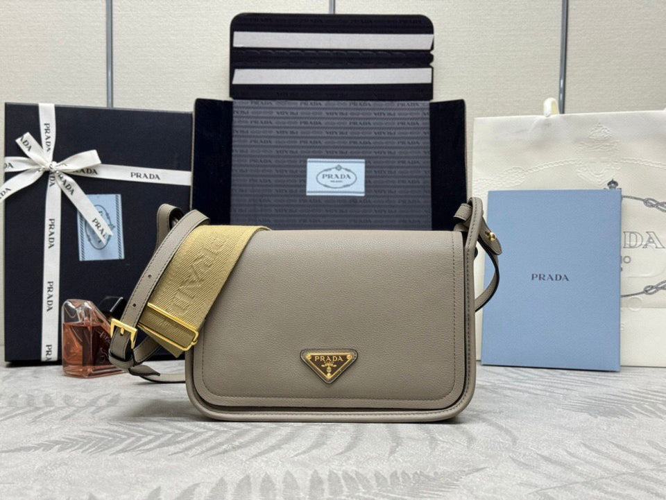 Prada  leather shoulder bag