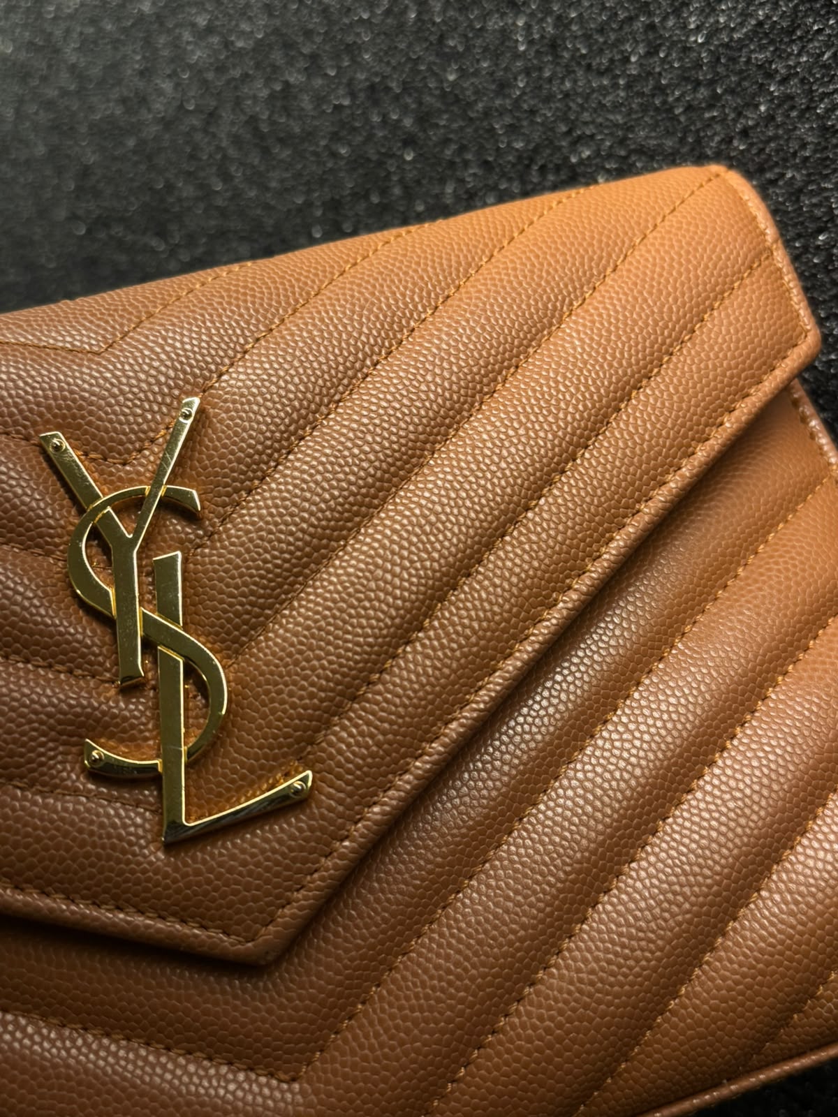 Saint Laurent Shoulder Bag Brown Ferragens Douradas( Pronta entrega )
