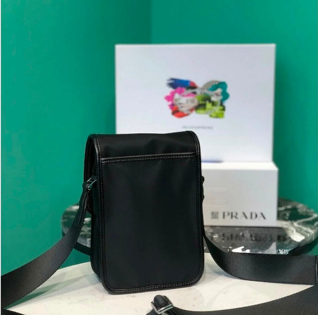 Prada Re-Nylon and Saffiano leather shoulder bag ( Pronta entrega )