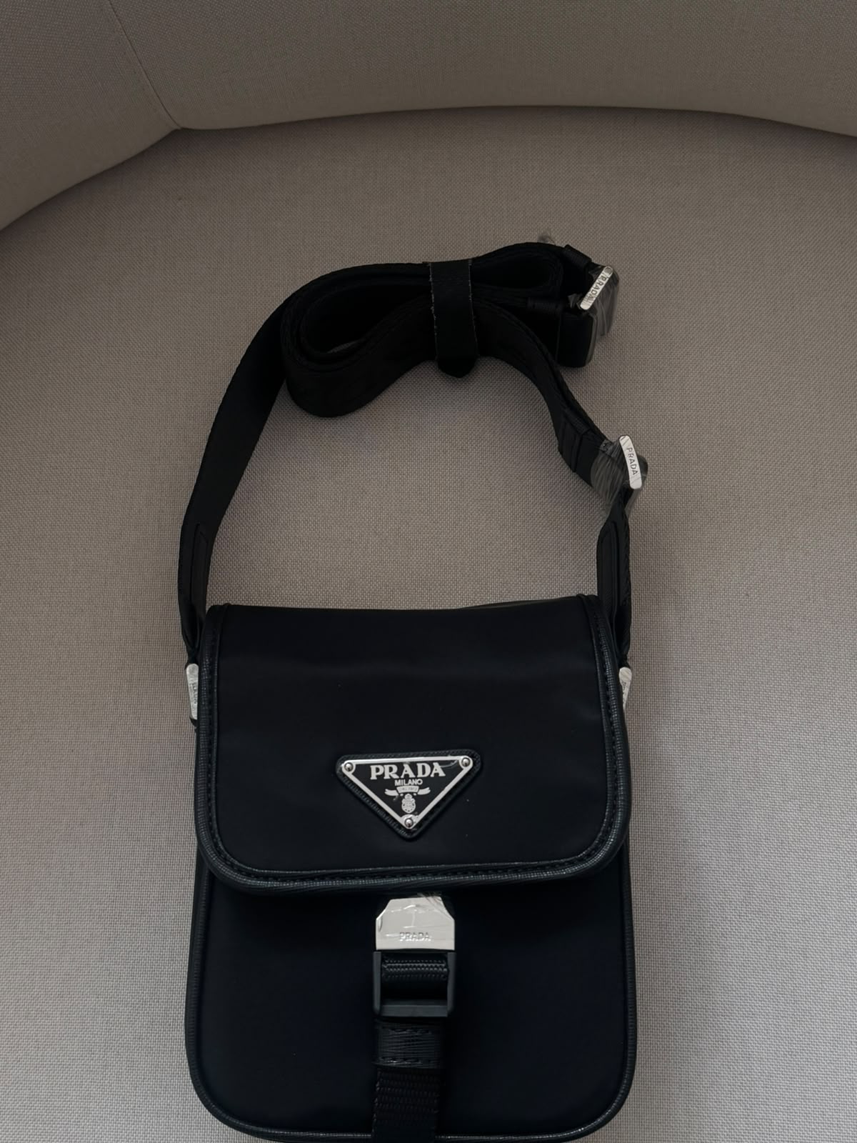 Prada Re-Nylon and Saffiano leather shoulder bag ( Pronta entrega )