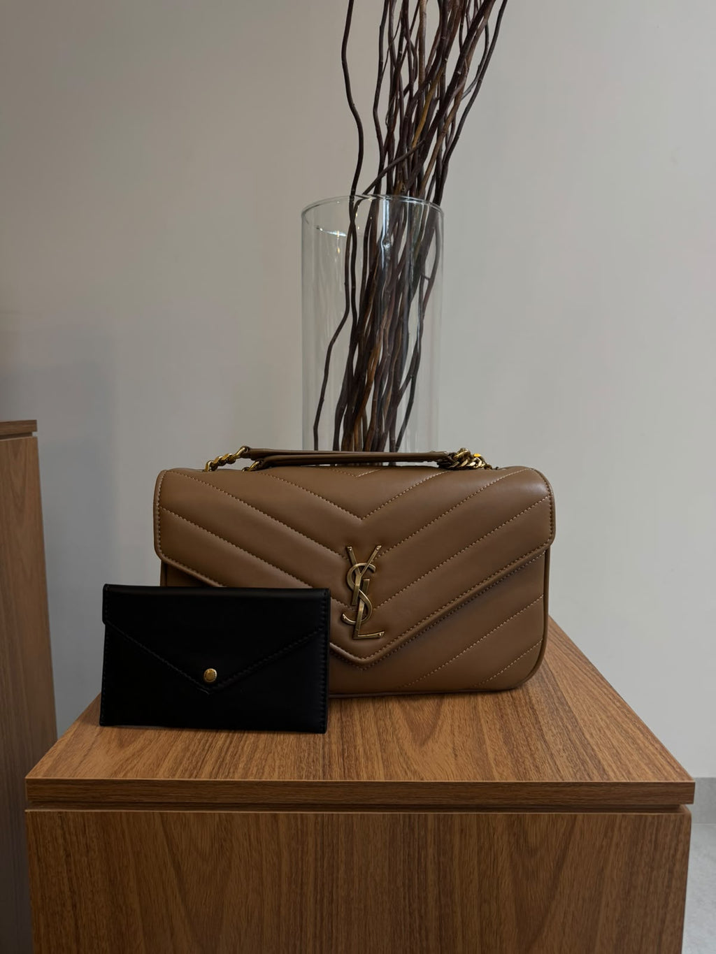 Bolsa Yves Saint Laurent Loulou Large Marrom (Pronta entrega)