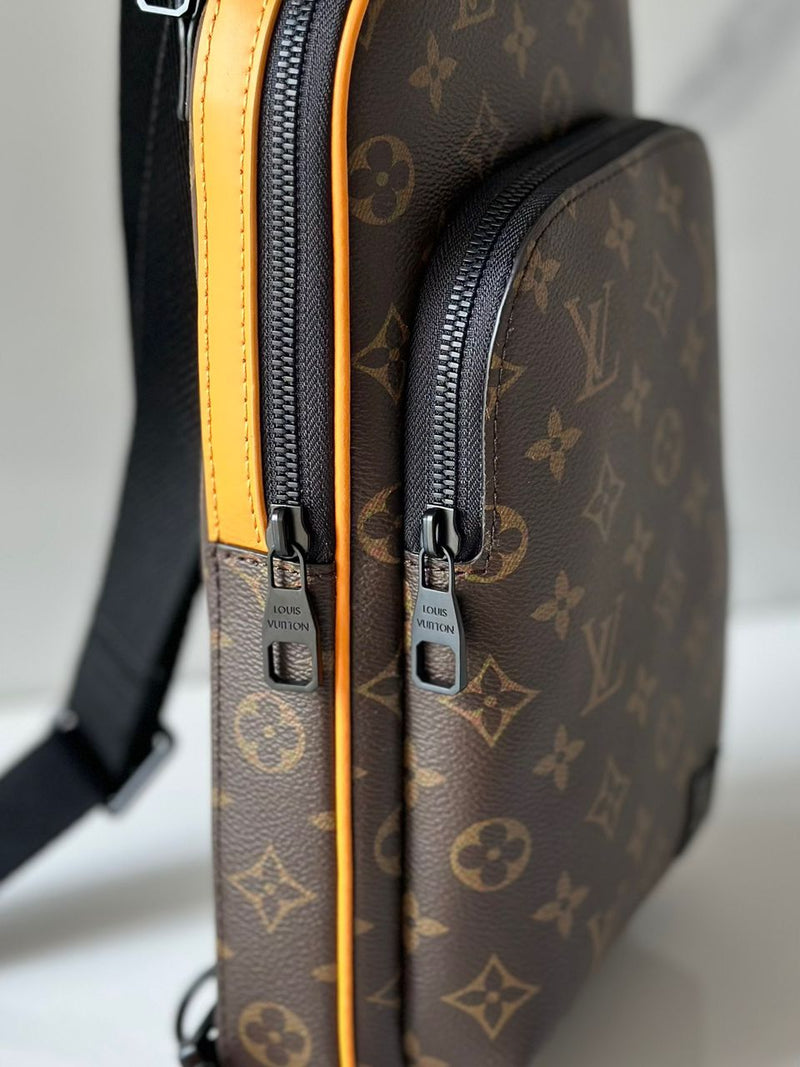 Avenue Sling Bag