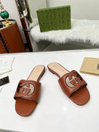 Gucci Sandália Interlocking G Caramelo