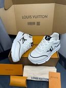 Louis Vuitton classic white black