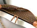 Bolsa Hobo Loop Monogram Louis Vuitton.