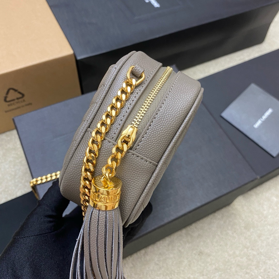 Saint Laurent Lou Camera Bag gray Taupe Ferragens Douradas