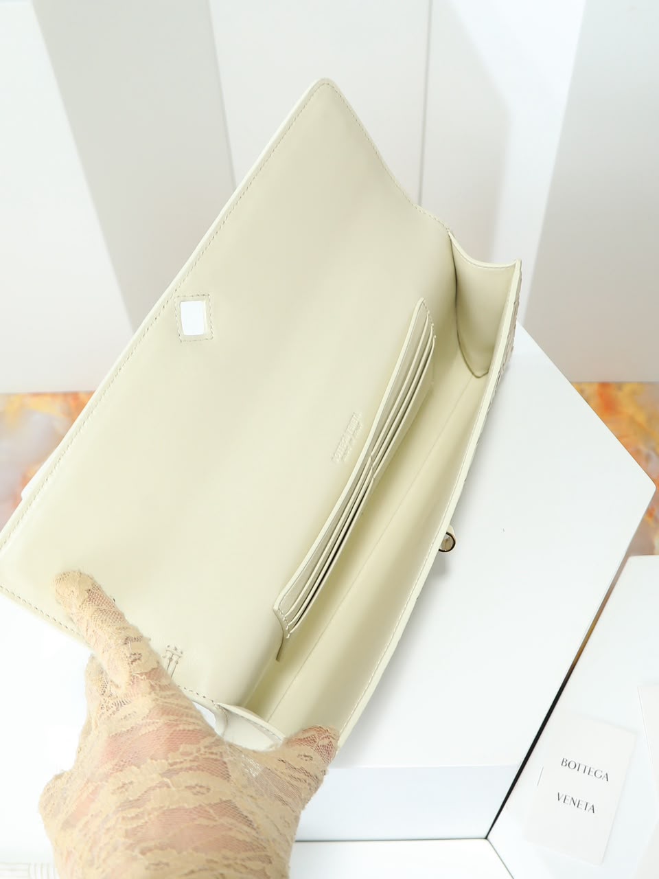 Bottega  Long Andiamo Clutch
