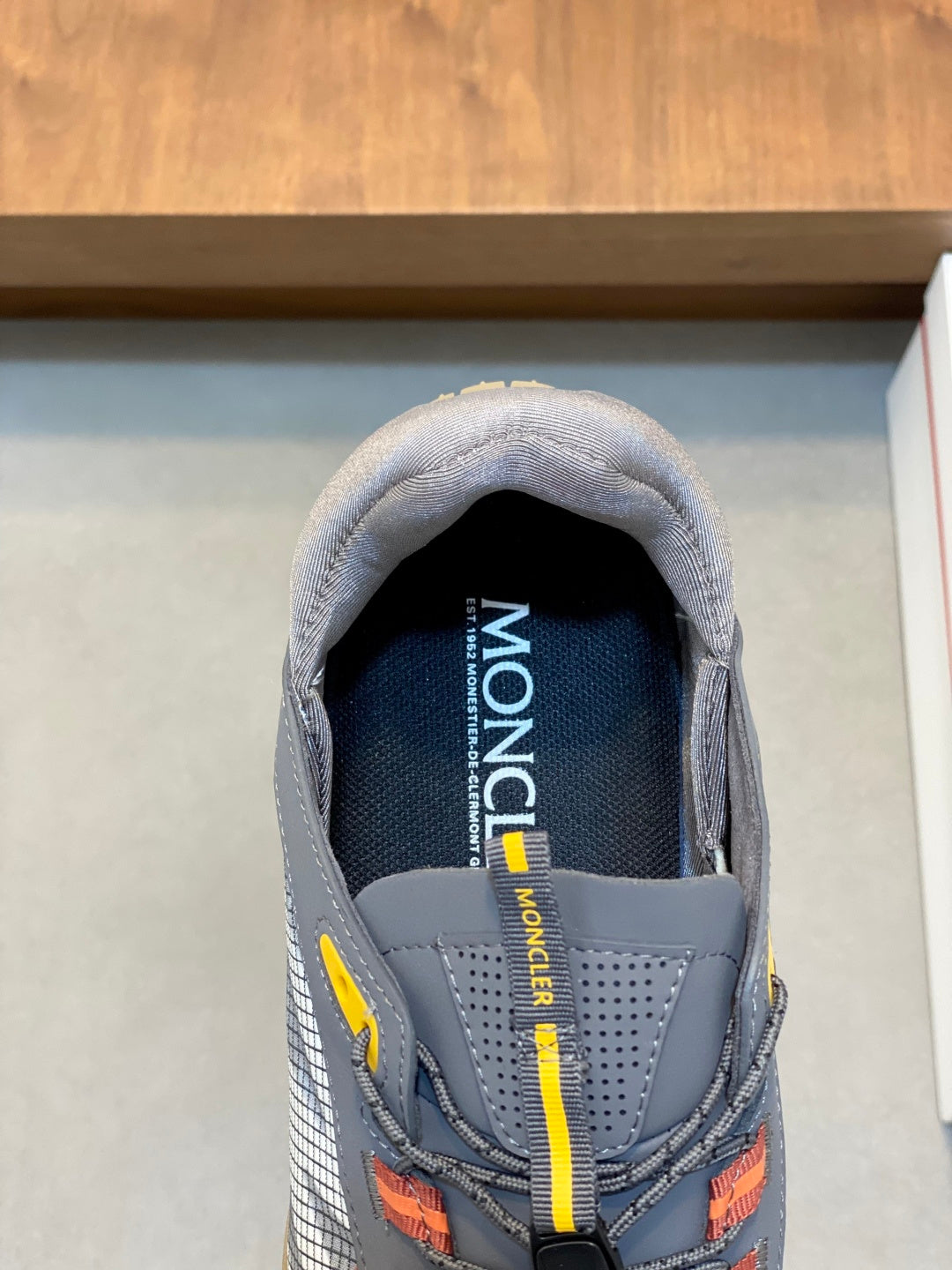 Tênis Moncler Trailgrip LP Grafite / Oliva